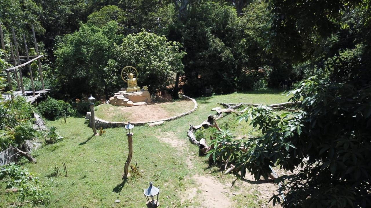 Humbhaha Jungle Yala Nature Eco Resort Kataragama Kültér fotó