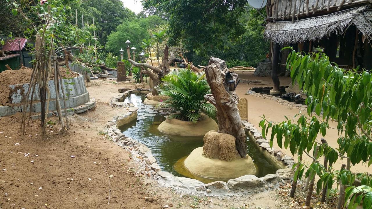 Humbhaha Jungle Yala Nature Eco Resort Kataragama Kültér fotó